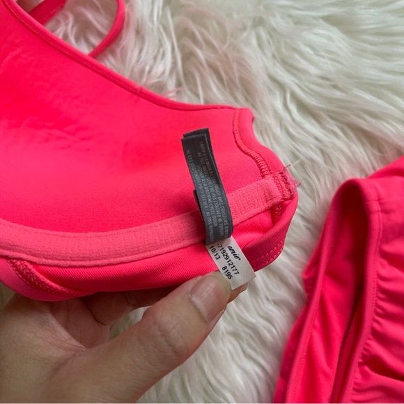 Aerie ruffle bikini set size 36D bra and L bottom tie hot pink with white trim - Picture 6 of 13